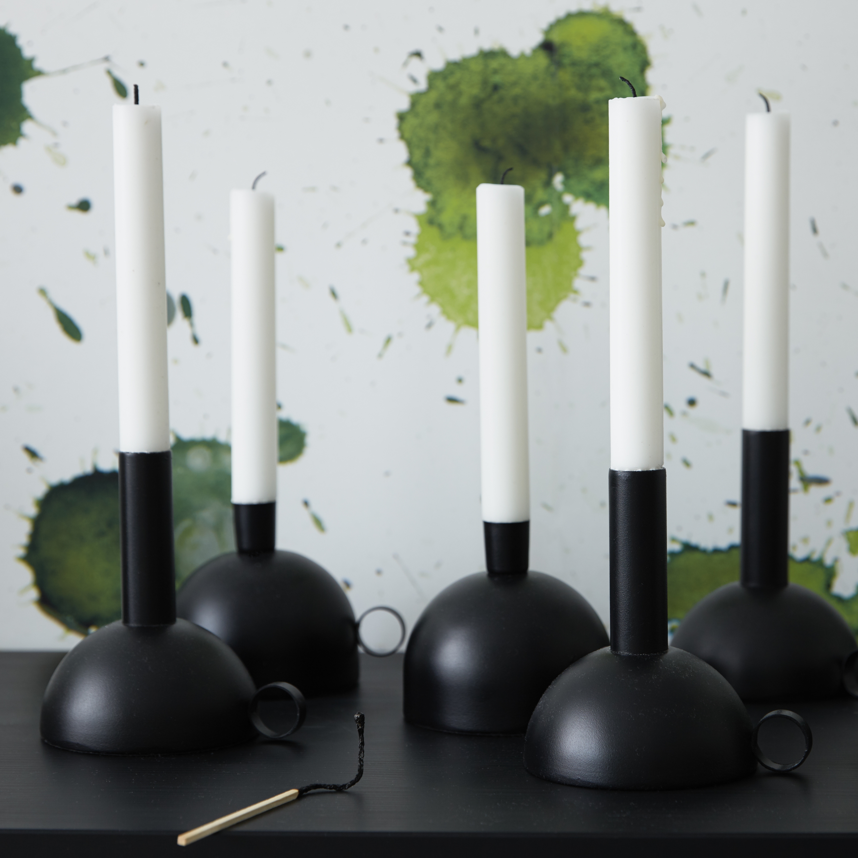 Ljusstakar med fin form från Ikeas nya kollektion Sällskap, kommer ut i butik 7 oktober.